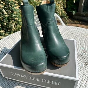 Dansko Green Ankle Booties with Comfort and Style